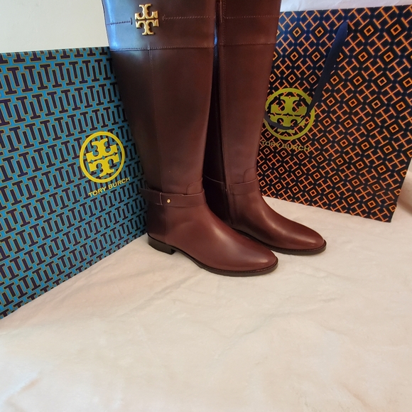 ⭐️SALE⭐️ NEW WITH TAG! TORY BURCH Everly Riding Boots Calf Leather Dark Almond - Picture 2 of 13